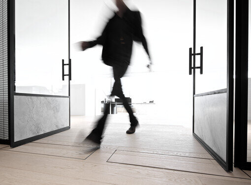 VIDEO: record C 127 in Floor Automatic Swing door operator